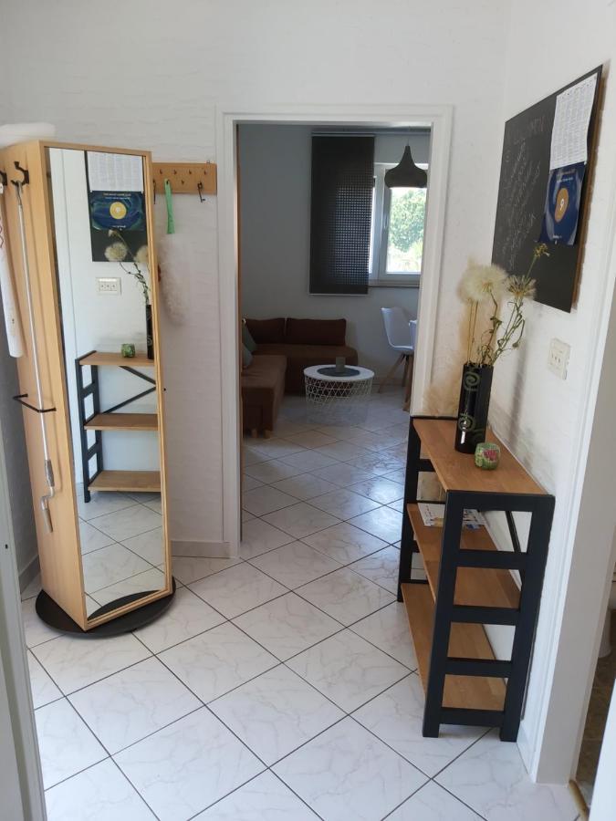 Ferienwohnung Mit 2 Schlafzimmer Oder Studio Apartment - Istrien-Fiorini 브르토니글라 외부 사진